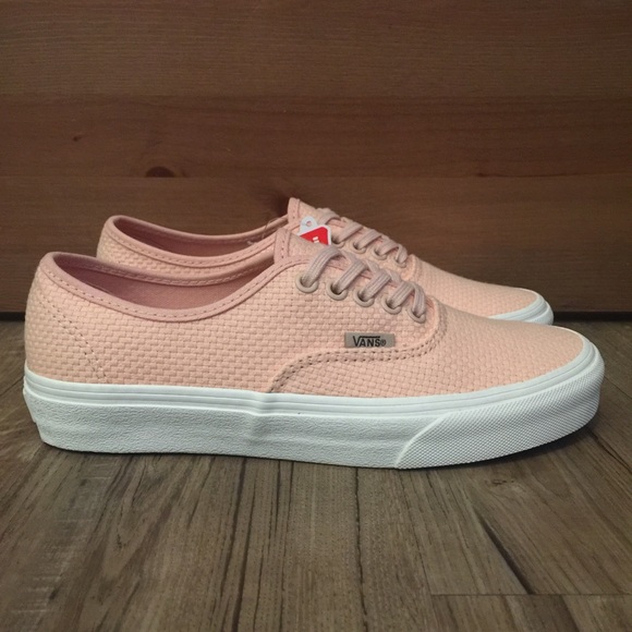 Vans Shoes - 🌸NEW🌺 VANS “SPANISH VILLA” WOVEN CHECK AUTHENTIC